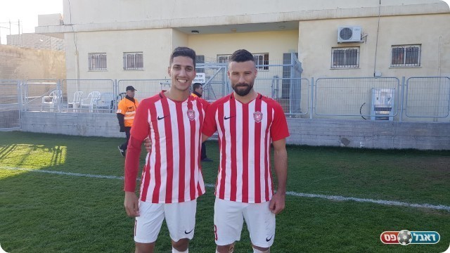 כובשי השערים לכאוכב (דוניא גנטוס)